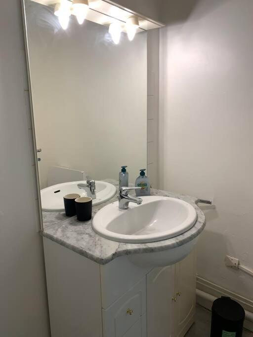 Jolie Studio En Centre Ville Châteauroux Kültér fotó