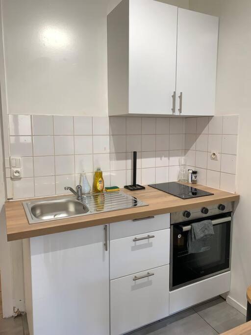 Jolie Studio En Centre Ville Châteauroux Kültér fotó